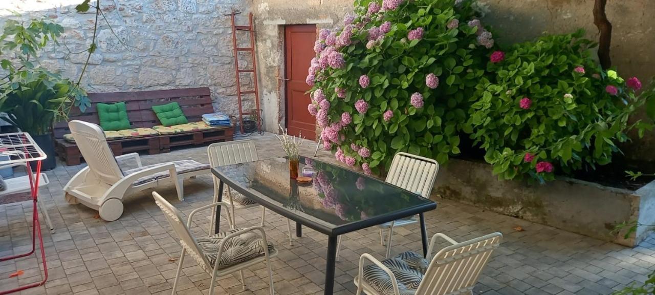Apartment Rustic Jolly Премантура Екстериор снимка